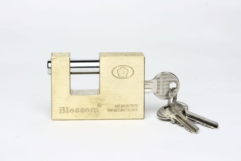 visiaci-zamok-trezor-90